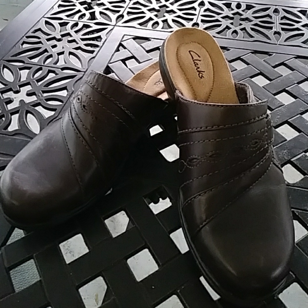 Clarks mules